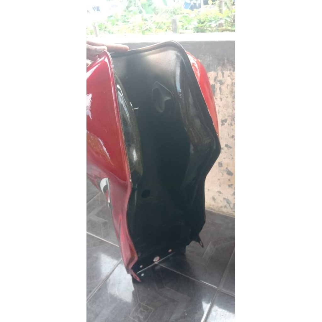 tangki Scorpio z 225