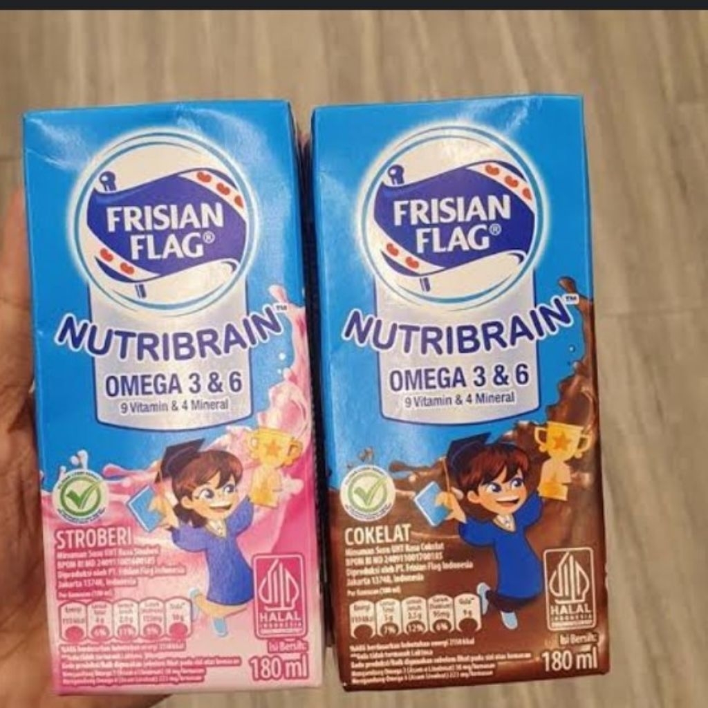 

susu uht 180ml cokelat dan stroberi