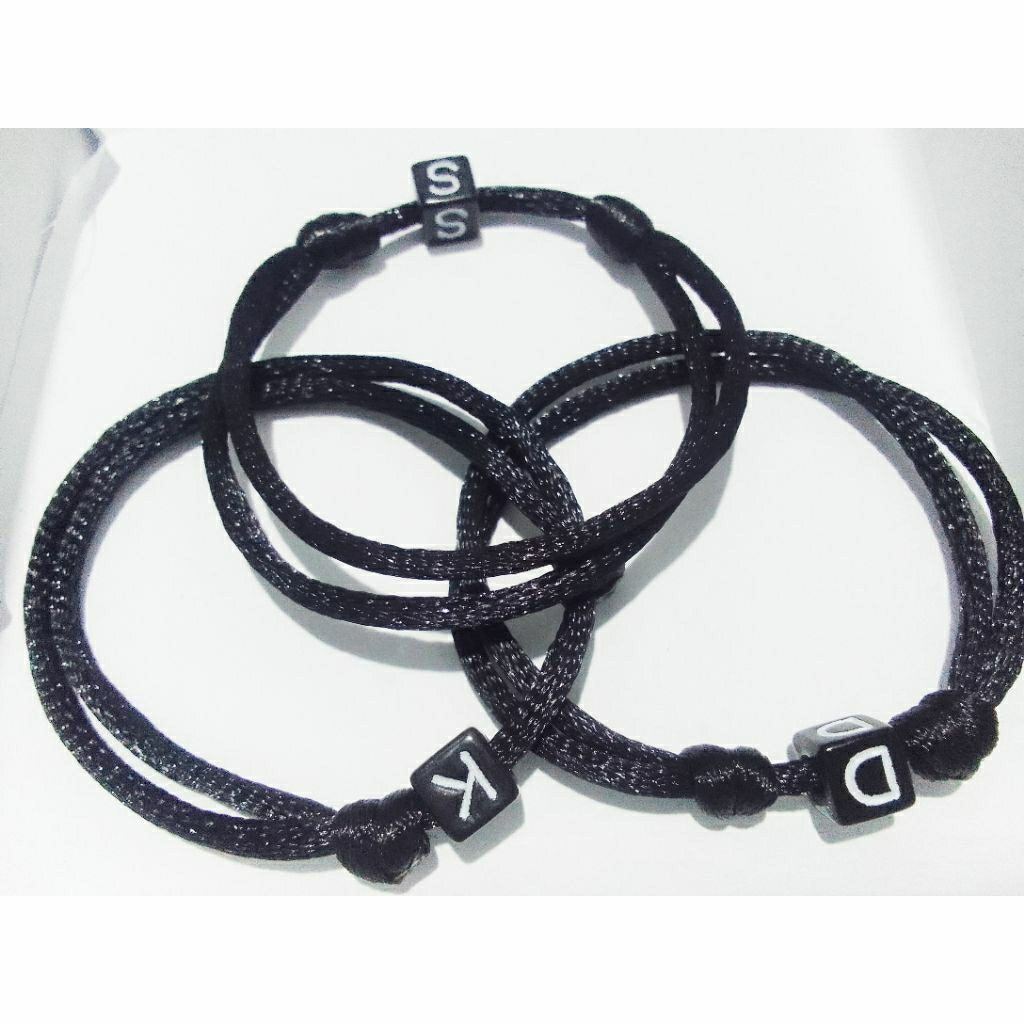 Gelang Inisial Huruf A - Z