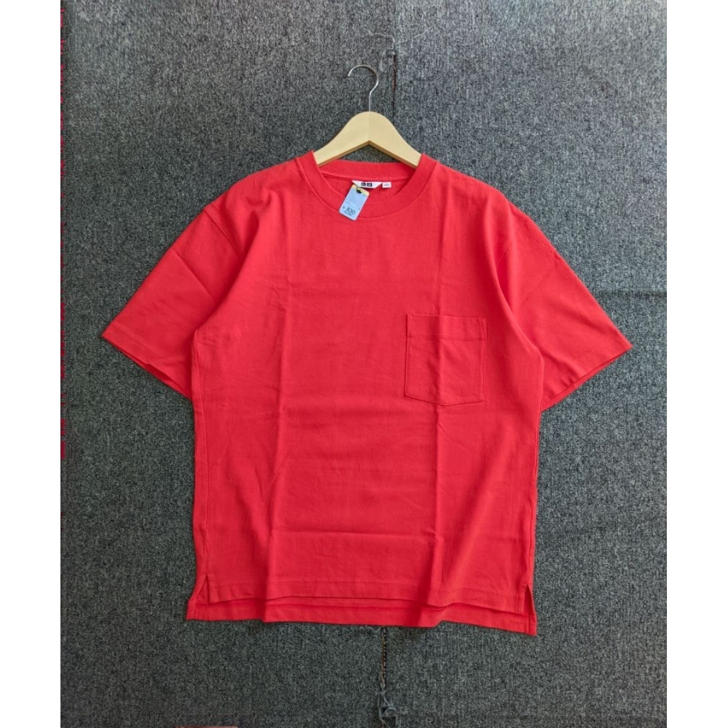 tshirt uniqlo u pocket oversize+ global work