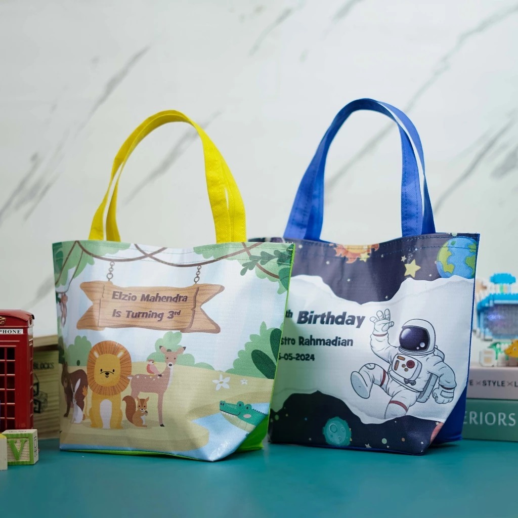 

Tas Ulang tahun Model Trapesium Bermanfaat / Tas Ultah Ekonomis