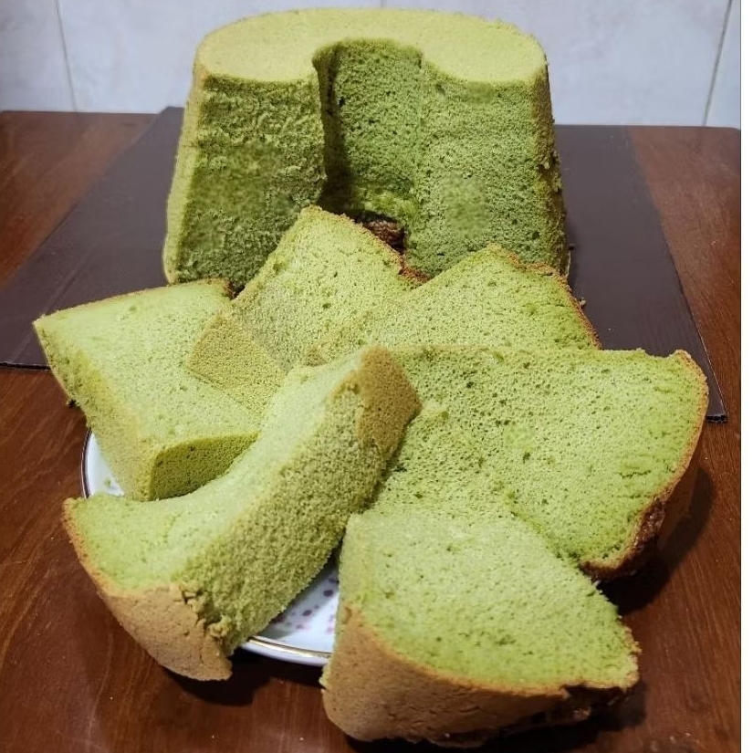 

Chiffon Cake Pandan / Kue Sifon Pandan 20 CM
