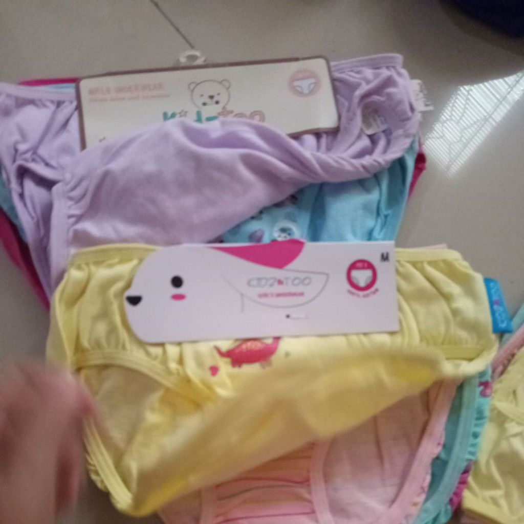 CD/Celana dalam Kidz too girls/cewek