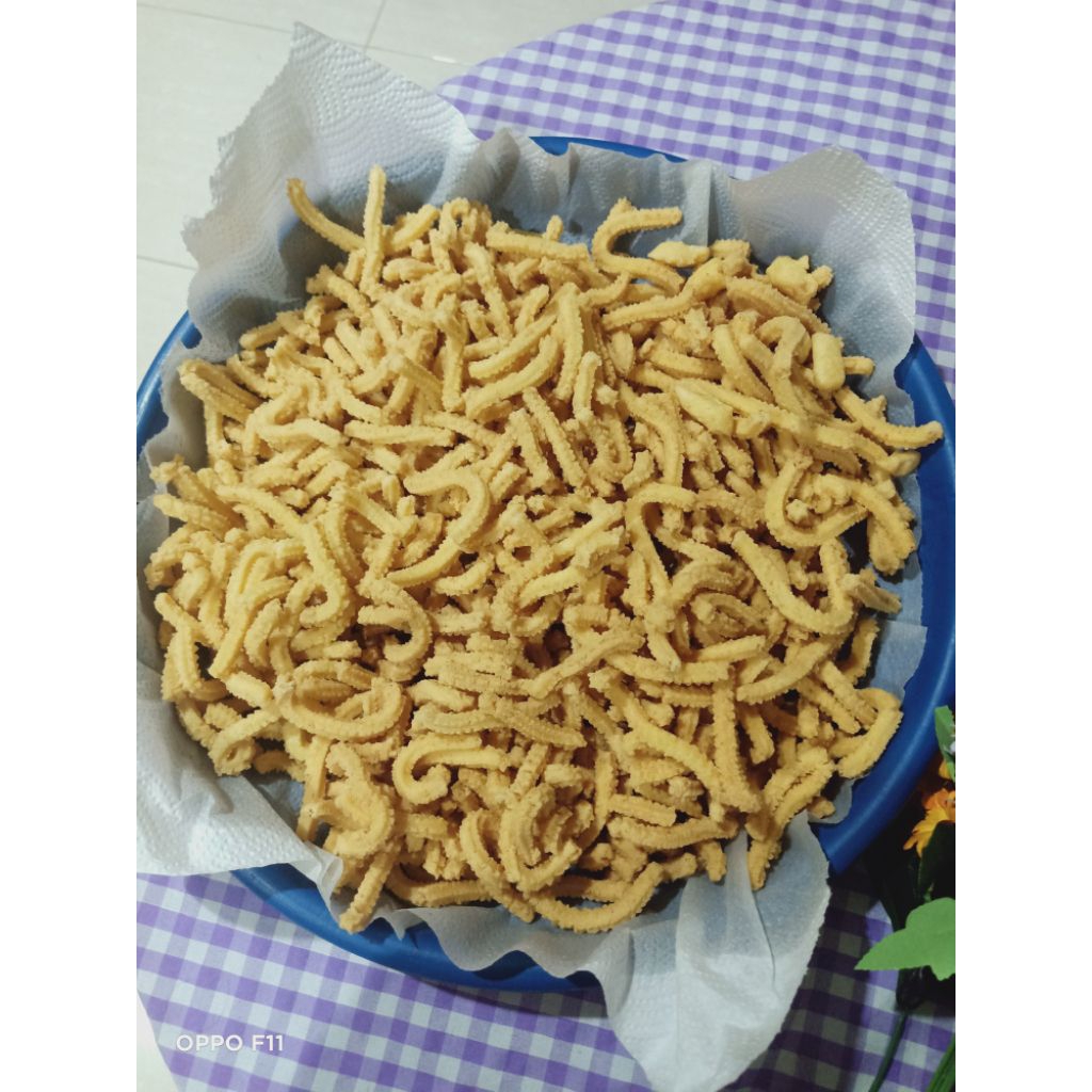 

Kue akar kelapa keju