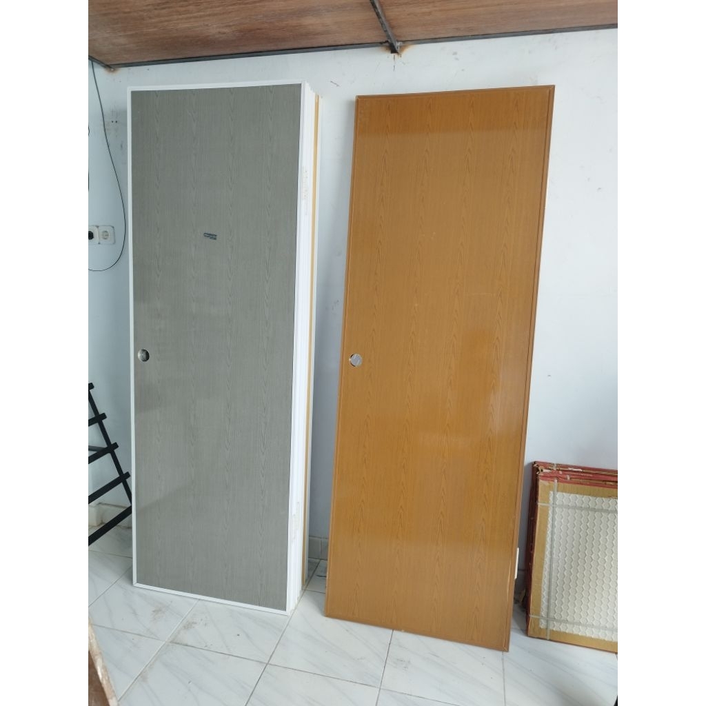 (Medan)PINTU KAMAR MANDI PVC LENGKAP PEGANGAN+ENGSEL