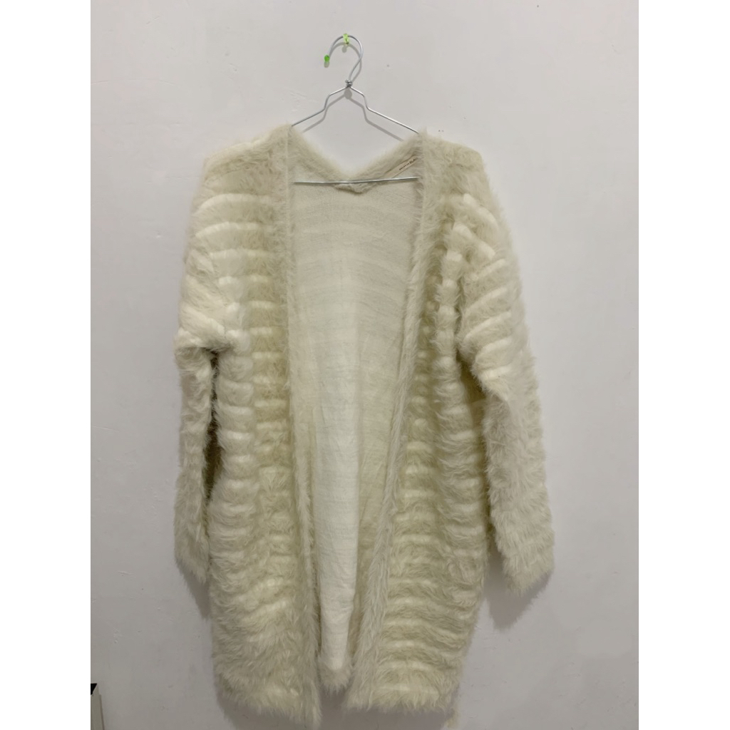 PRELOVED outer rajut bahan fuji panjang