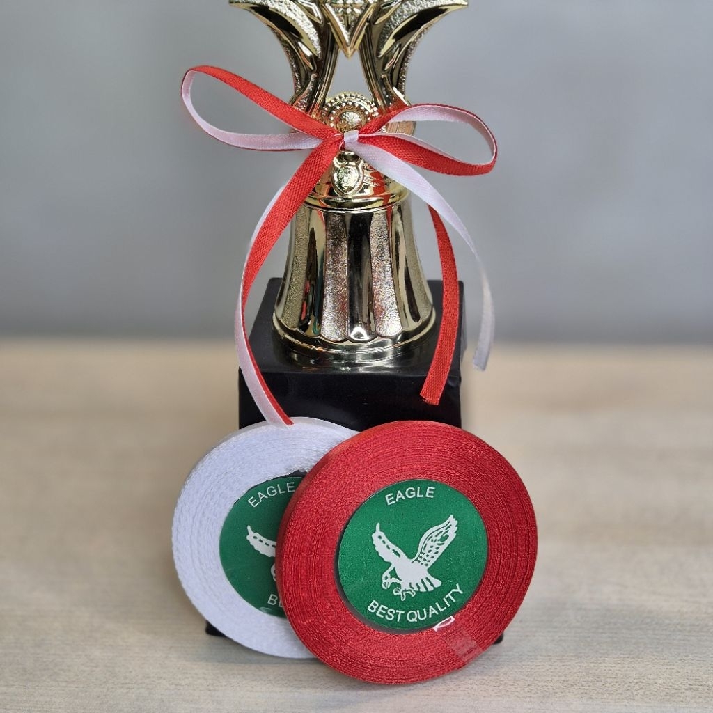 

Pita piala/trophy