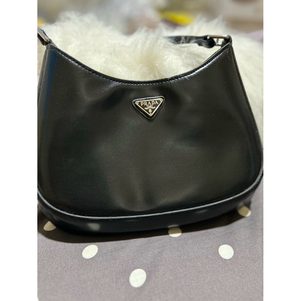 Preloved tas hobo prada