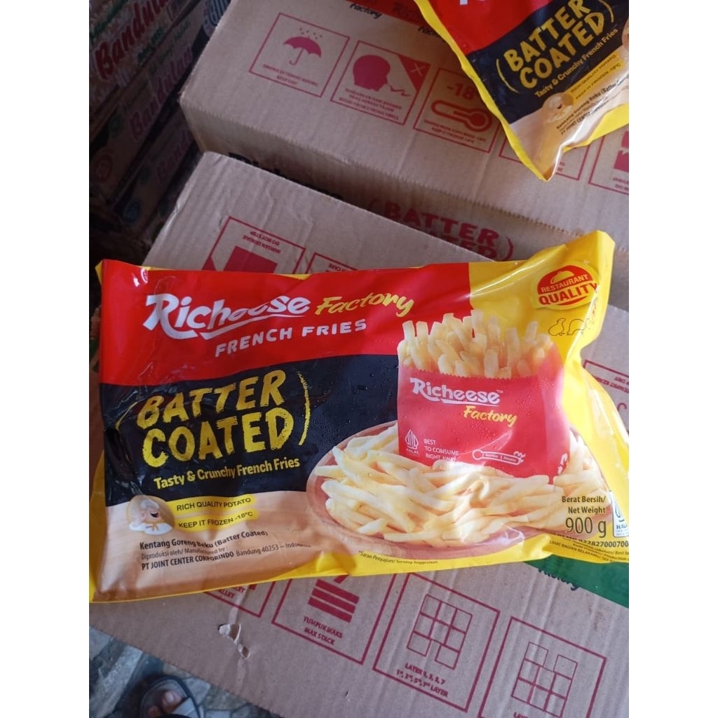 

RICHEESE FACTORY KENTANG GORENG BEKU 900 GRAM