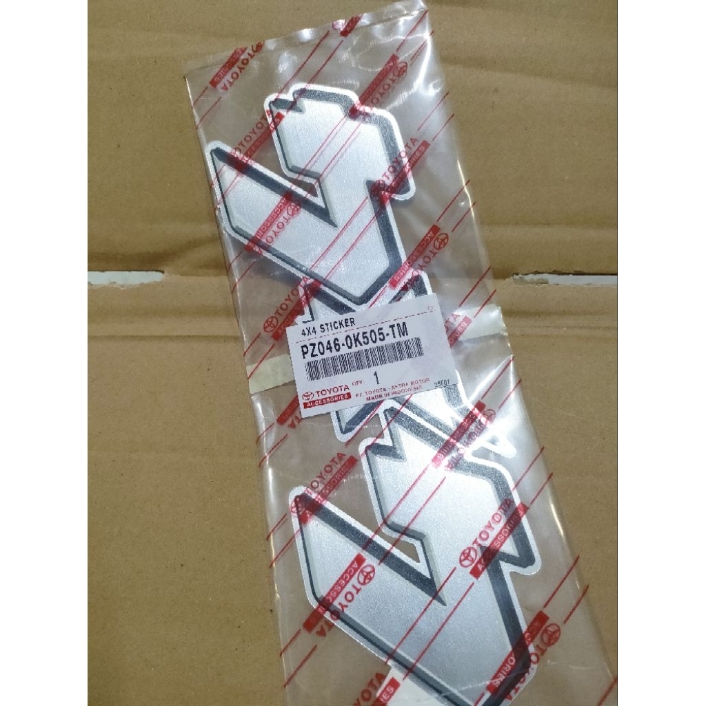 STICKER 4X4 FORTUNER HILUX ORIGINAL
