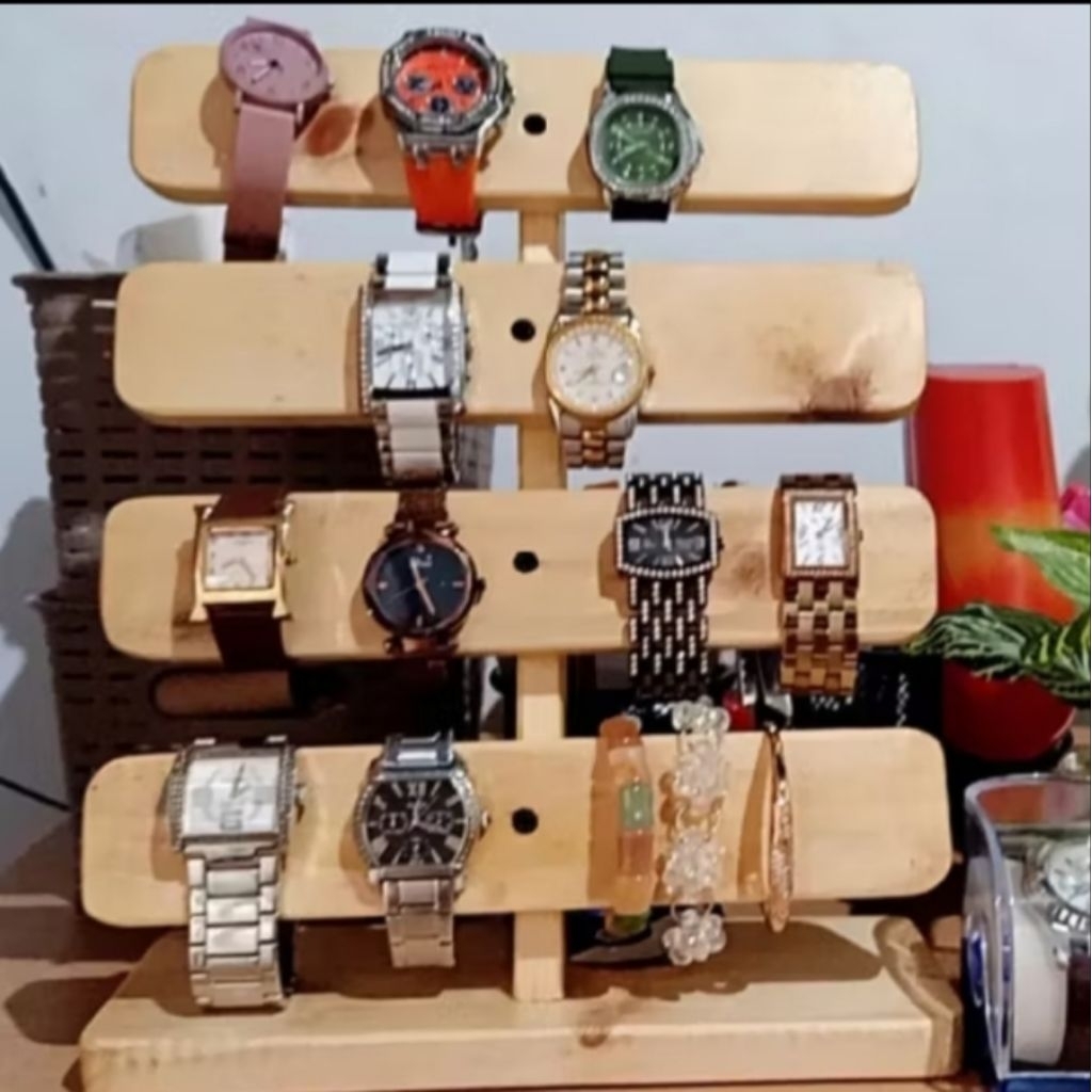 pajangan jam tangan/tand jam display jam/rak jam tangan/tempat jam tangan