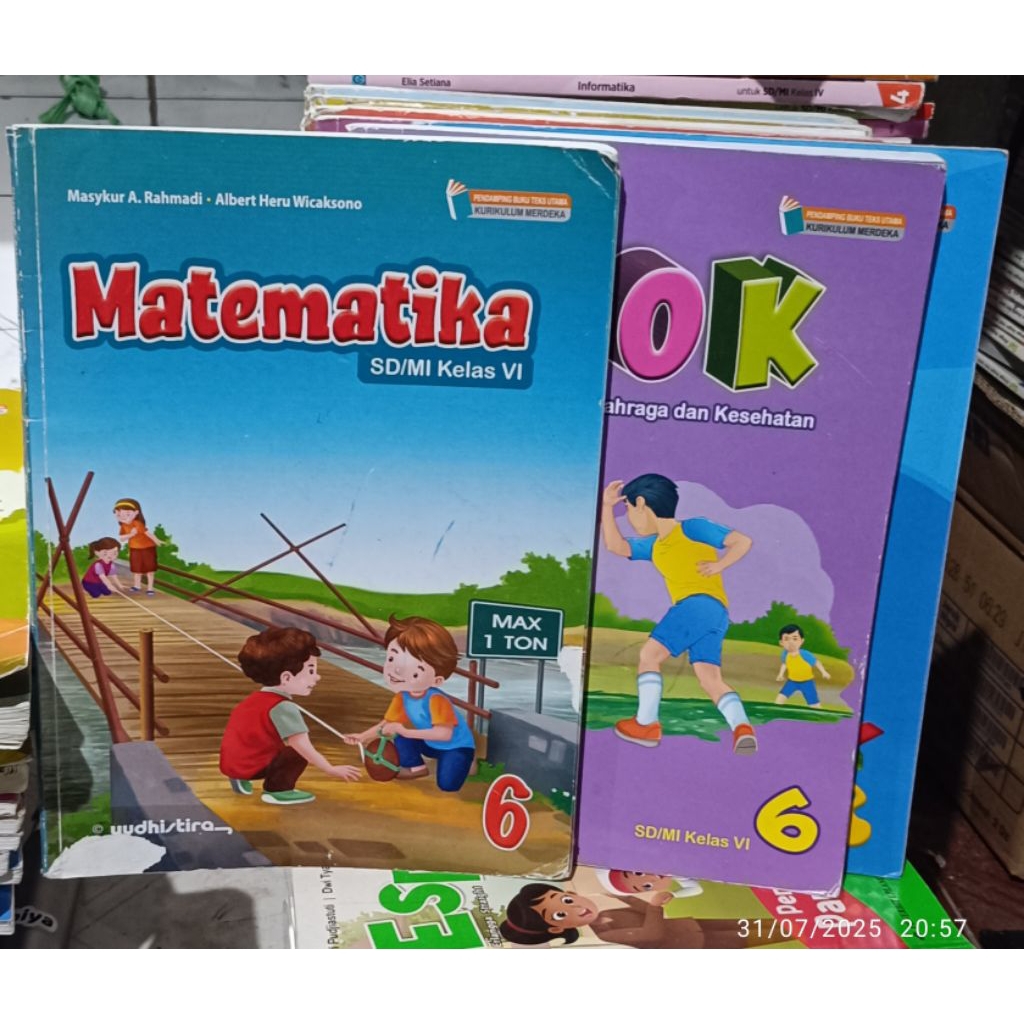 Buku Paket kelas 6 SD//MI Merdeka