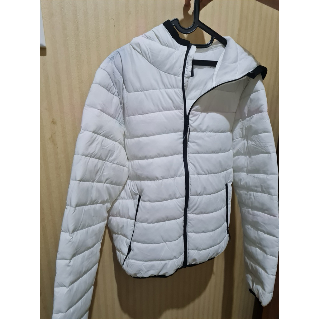 Jaket Parasut Bershka Snow White Second