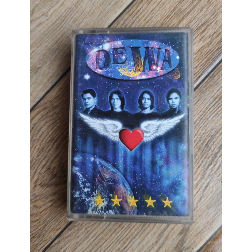 kaset pita DEWA19 "bintang lima"