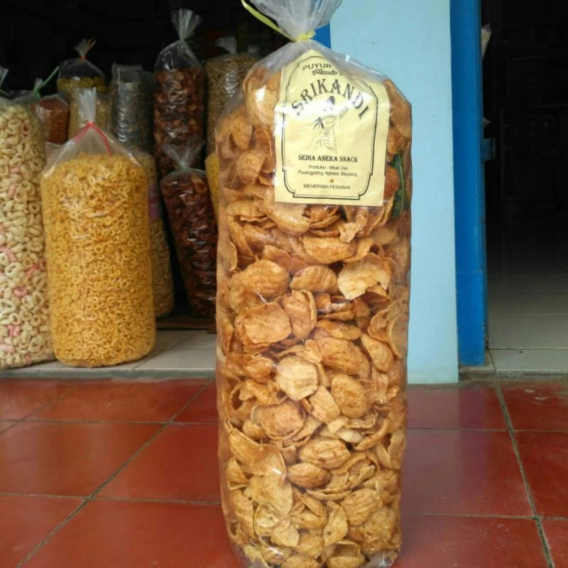 

Puyur Keripik Opak Singkong Kemasan 250gram Rasa Pedas Manis Khas Magelang