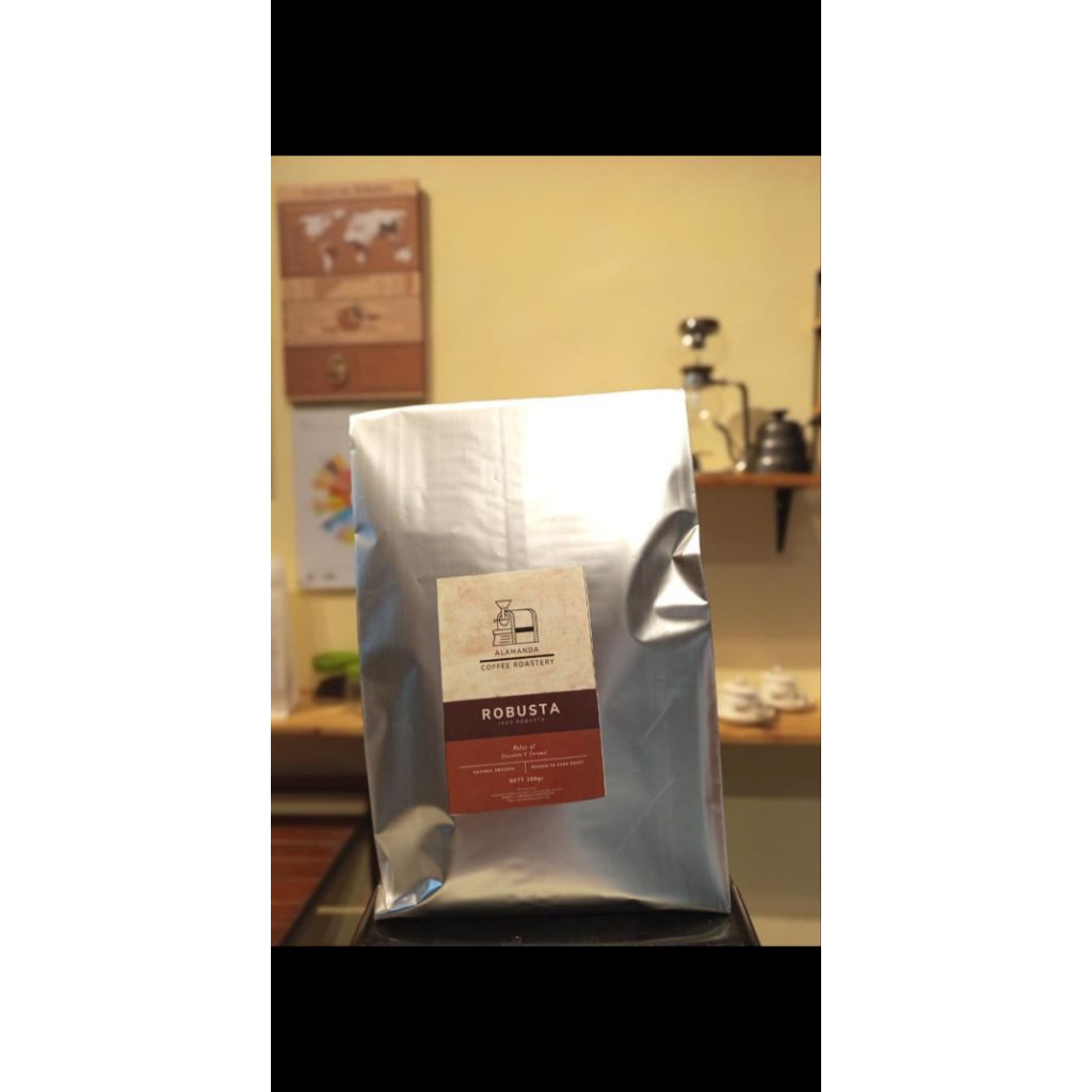

Kopi robusta spesial Alamanda 1kg bisa biji / bubuk kopi spesial berkualitas