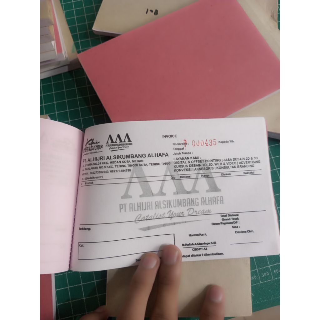 

Buku Kasbon ( Kertas NCR/Non Carbon Required)