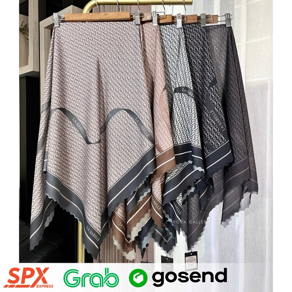 La Sabelle | REVE DE LA LUNE, HELLO KITYY, ESSENTIAL REVIVE, ECHOES OF LEGACY | HIJAB WANITA MOTIF S