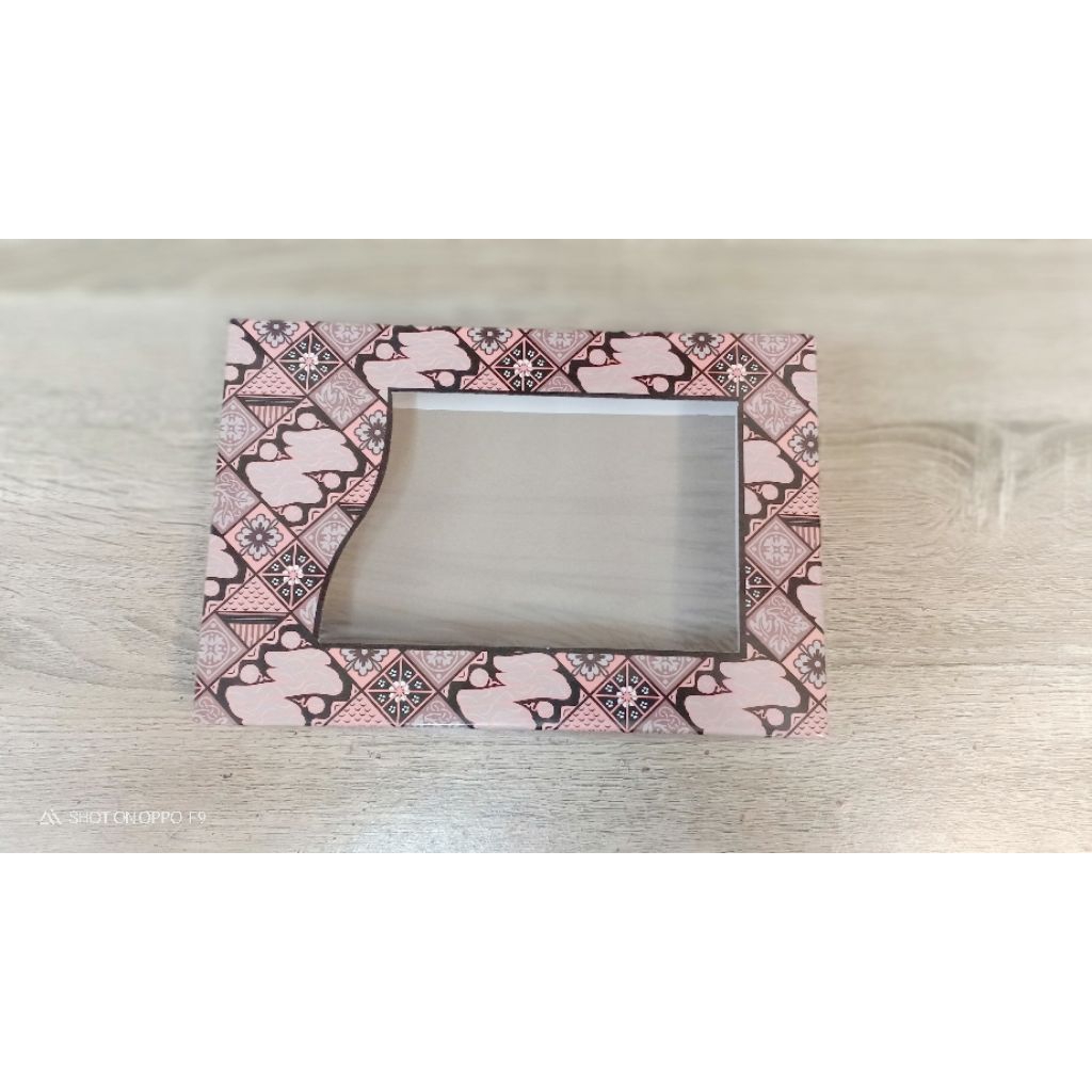 

Toko bakul batik,Kotak kado batik