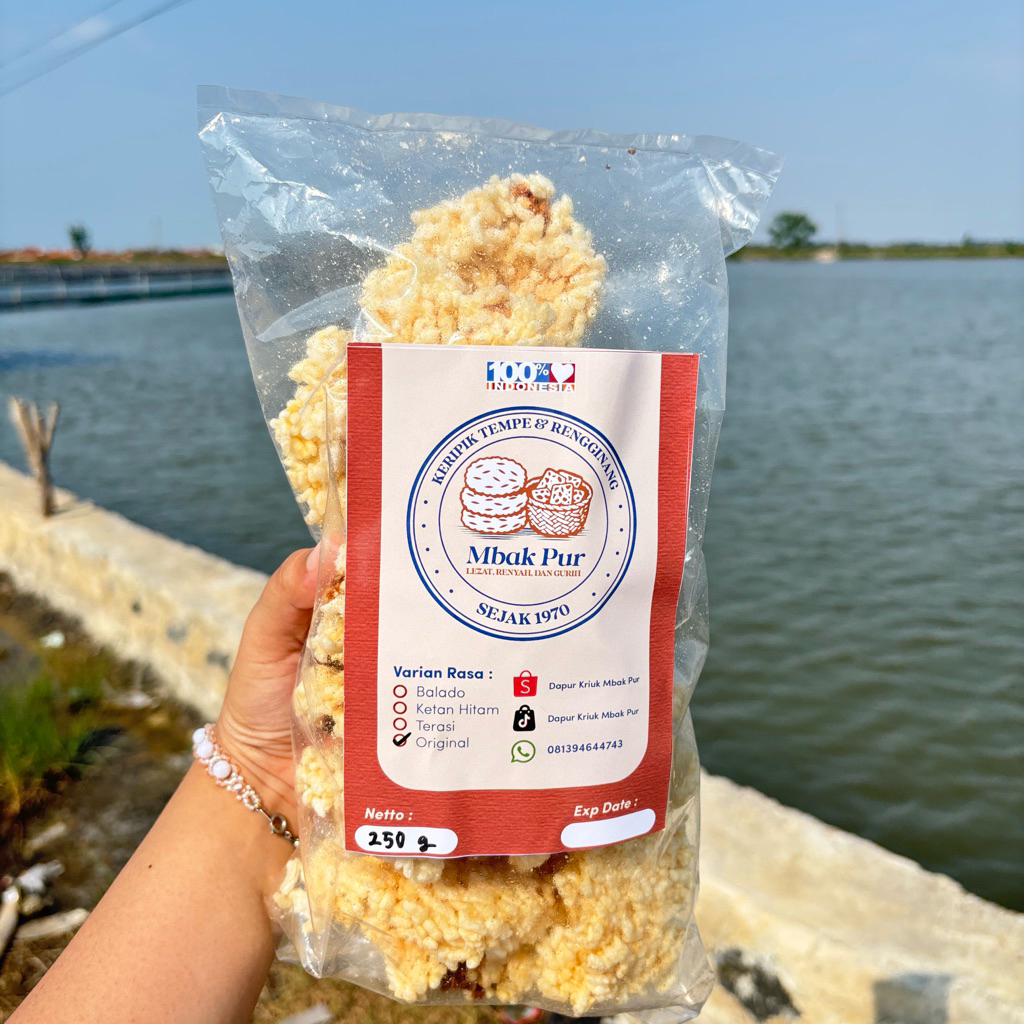 

Keripik Rengginang Original Terasi Ketan Hitam 250g Snack Cemilan Kering Asin Promo Murah