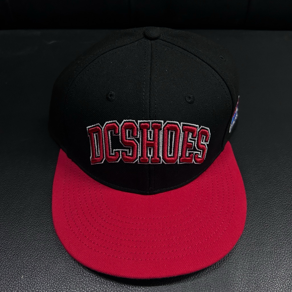 Topi DC original