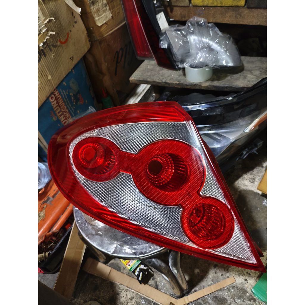 lampu belakang/stoplamp proton gen2/gen 2 kiri original