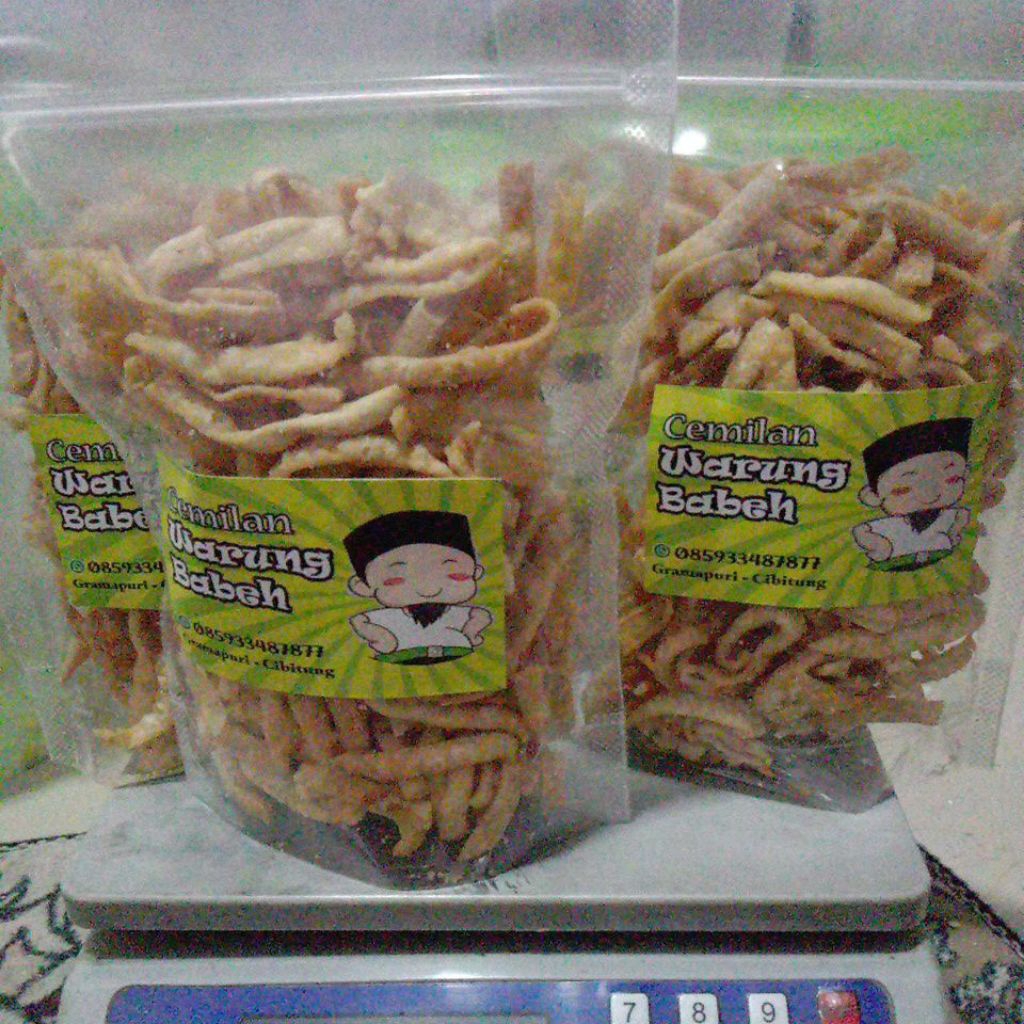 

Kriuknya bikin ketagihan...." Sistik rasa keju Cemilan kekinian, 100gr.