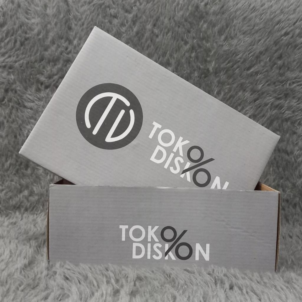 

Kardus Packing Premium Free Kaos Kaki P 31 L 17 T 11 Kualitas Tebal dan Kuat