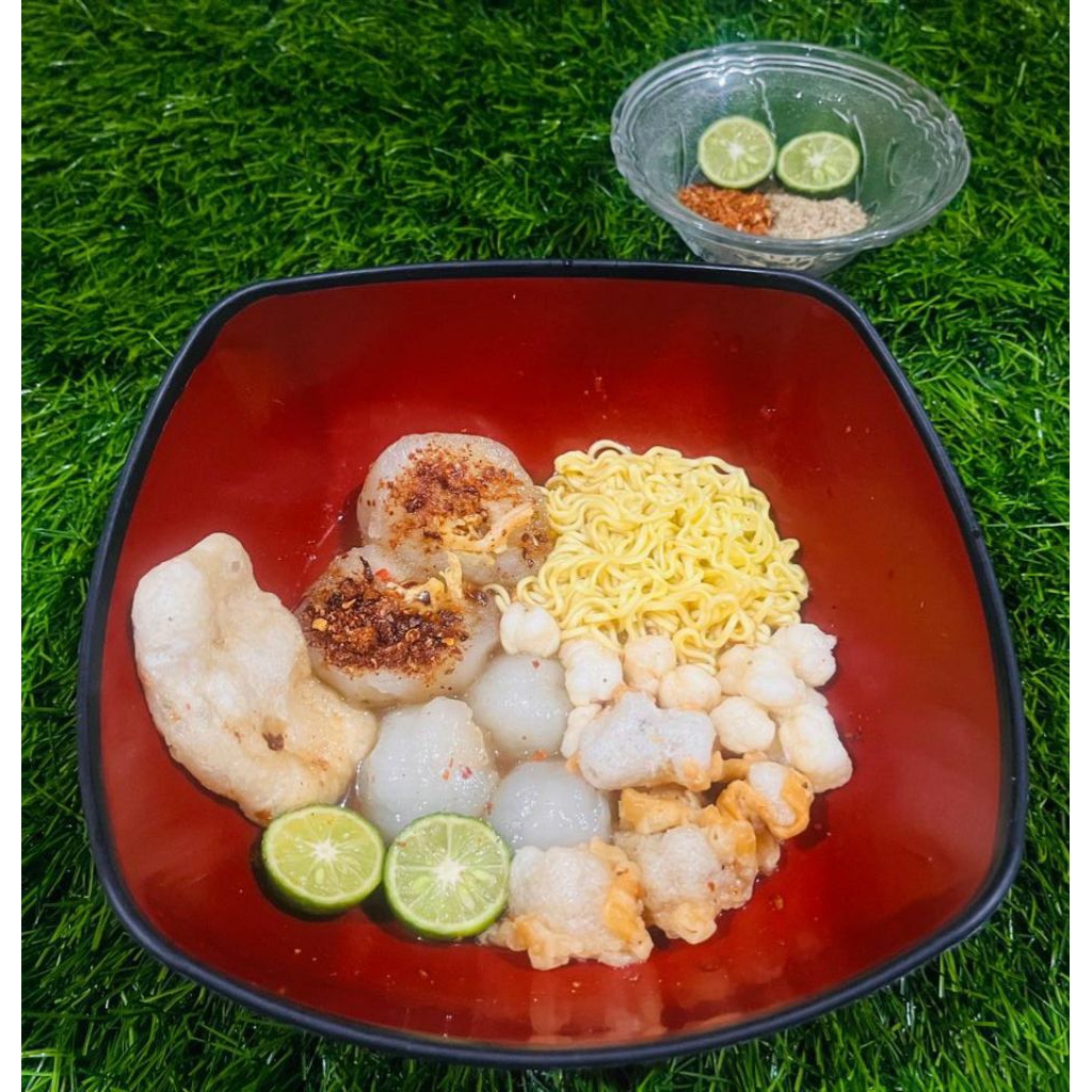 

Baso aci isi ayam suwir + mie