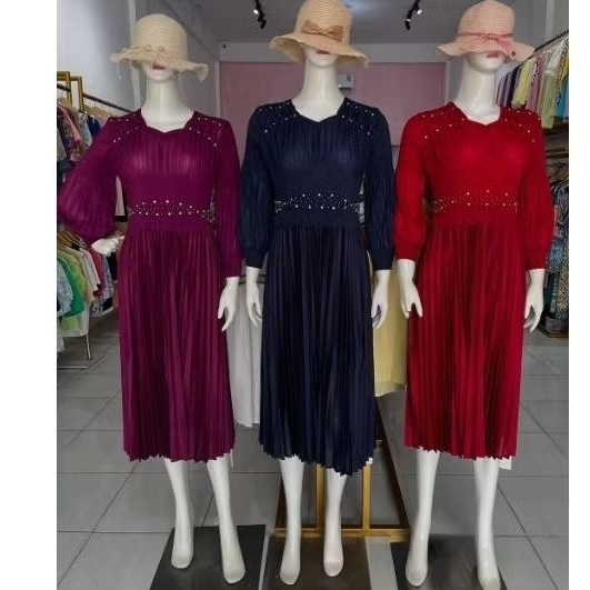 Dress plisket lengan panjang