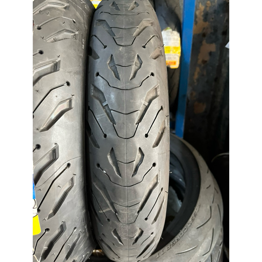 Michelin road 6 120/70-17 secon