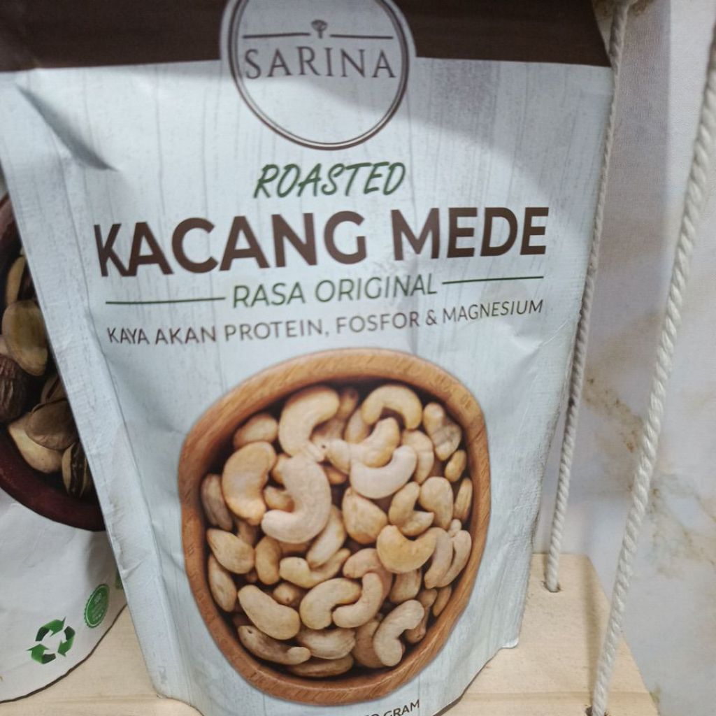 

kacang mede