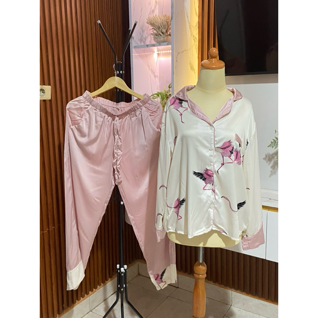 Virginia’s Dream Piyama Sutra Flamingo