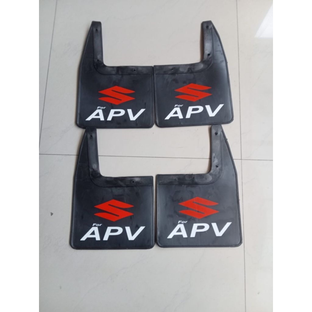Karpet roda/ Karpet lumpur Suzuki APV Depan atau belakang