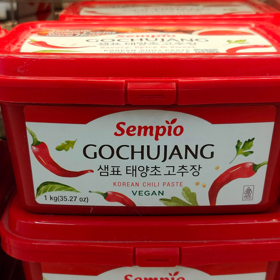 

Sempio GoChuJang Korean Chili Paste 1Kg Halal Vegan Hot Pepper Paste