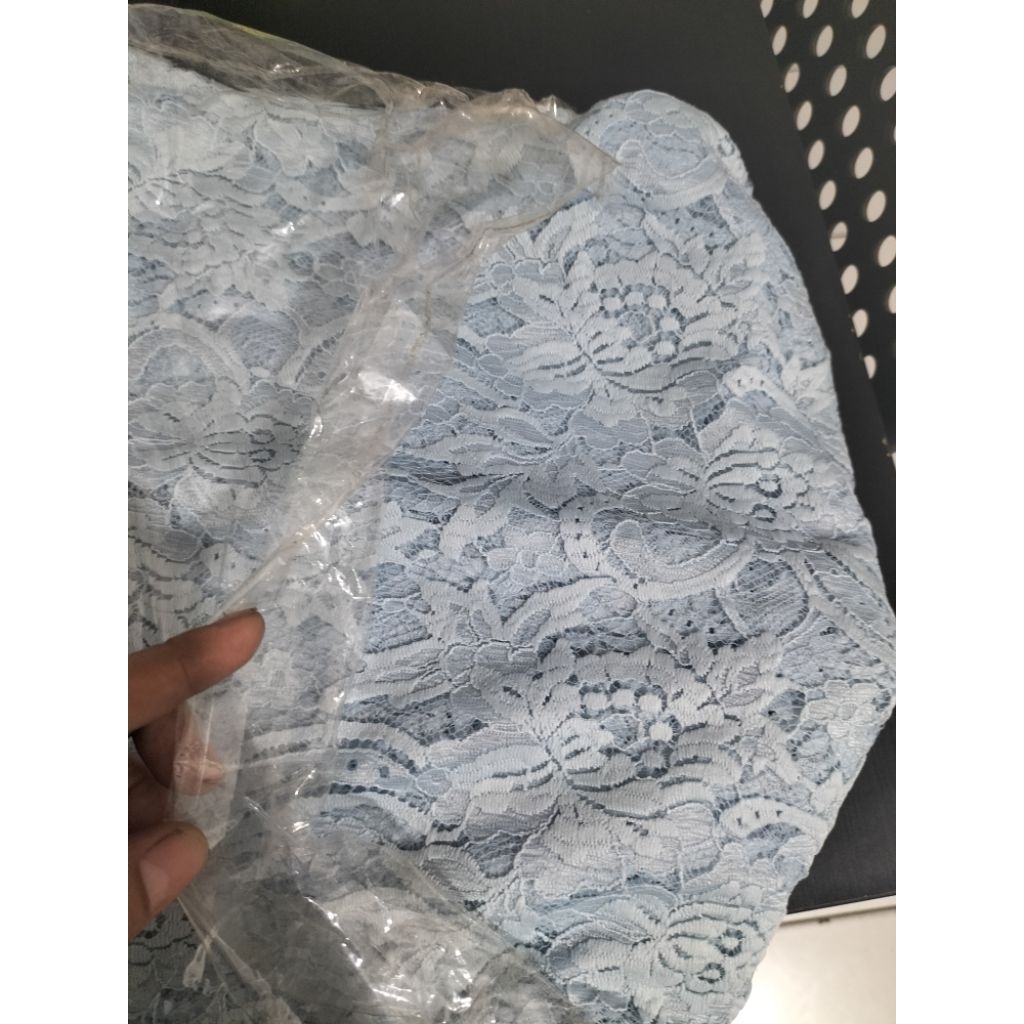 Kain kebaya warna ice blue