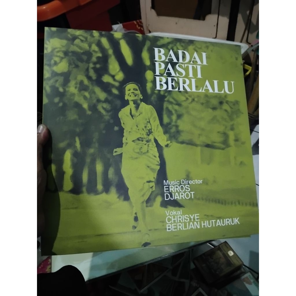 Piringan Hitam Chrisye Badai Pasti Berlalu