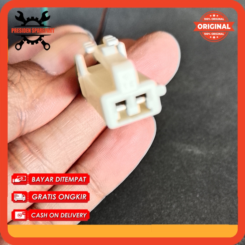 Socket Soket Female Lampu Spoiler Belakang Atas Toyota Avanza Agya Xenia Original