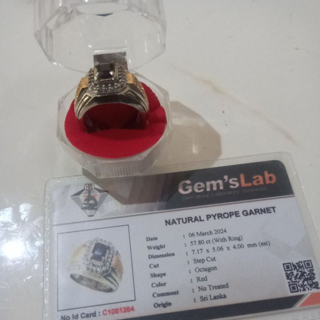 Natural Pyrope Garnet, memo card GLI