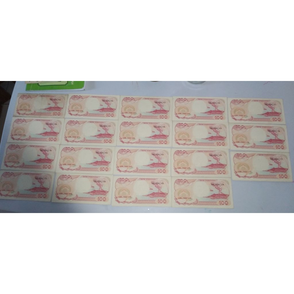 Uang Kuno 100 Rupiah Tahun 1992 Nomor Seri Unik DBL – Paket Koleksi Langka