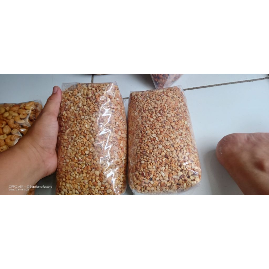 

kacang Mede menir 1kg buat Bumbu