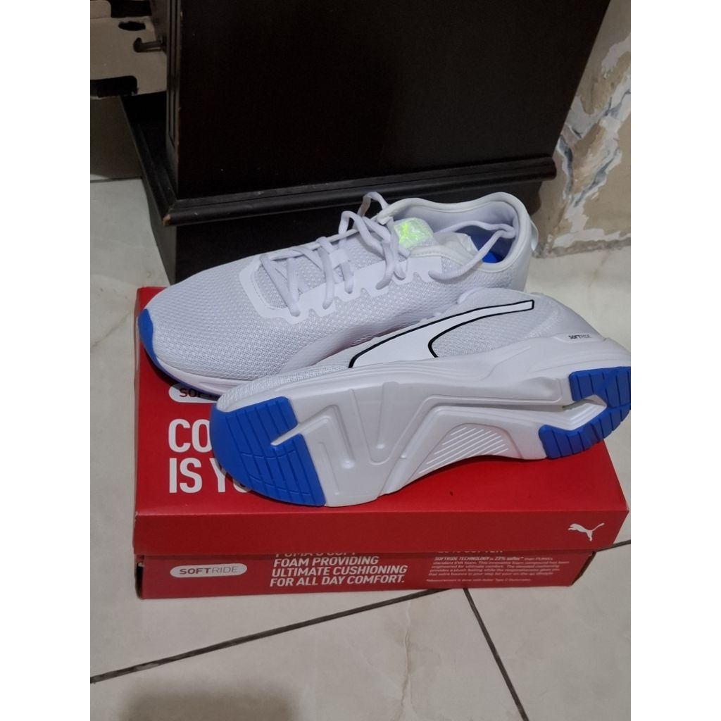 sepatu lari / running shoes Puma Accent size 43