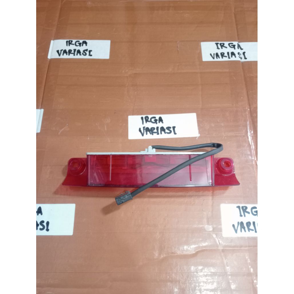 lampu spoiler Avanza 2012-2018 original