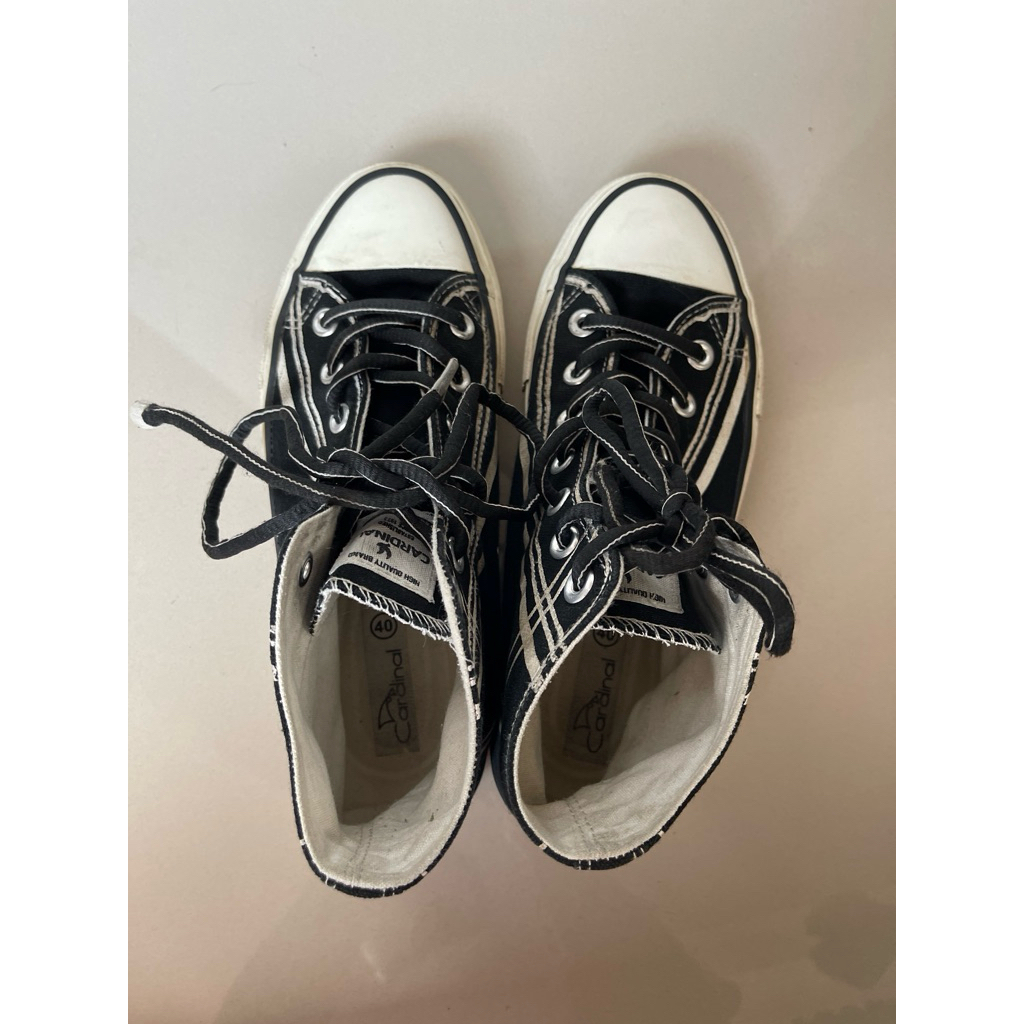 sepatu sekolah preloved