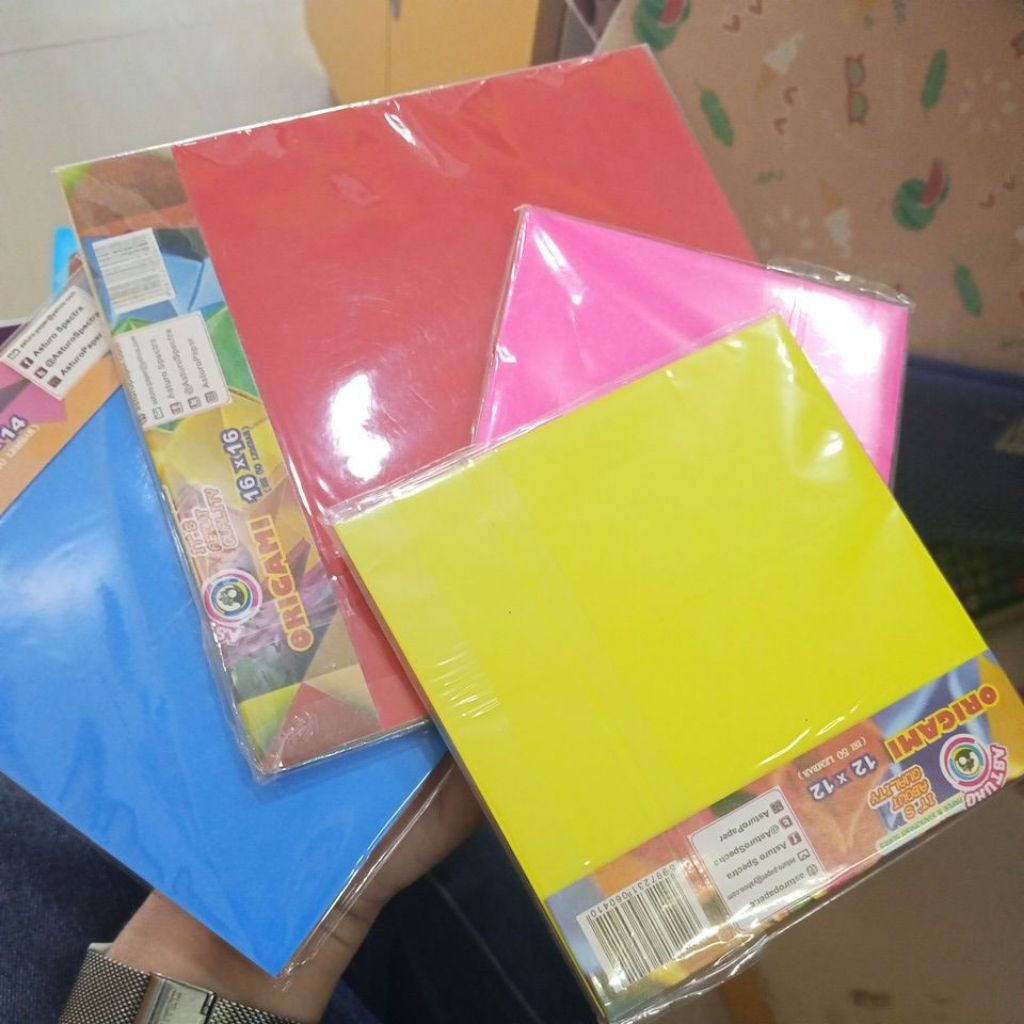 

kertas origami Dari ukuran 10-16