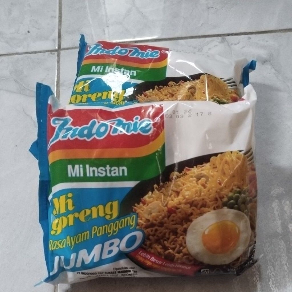 

Mie goreng jumbo rasa Ayam panggang