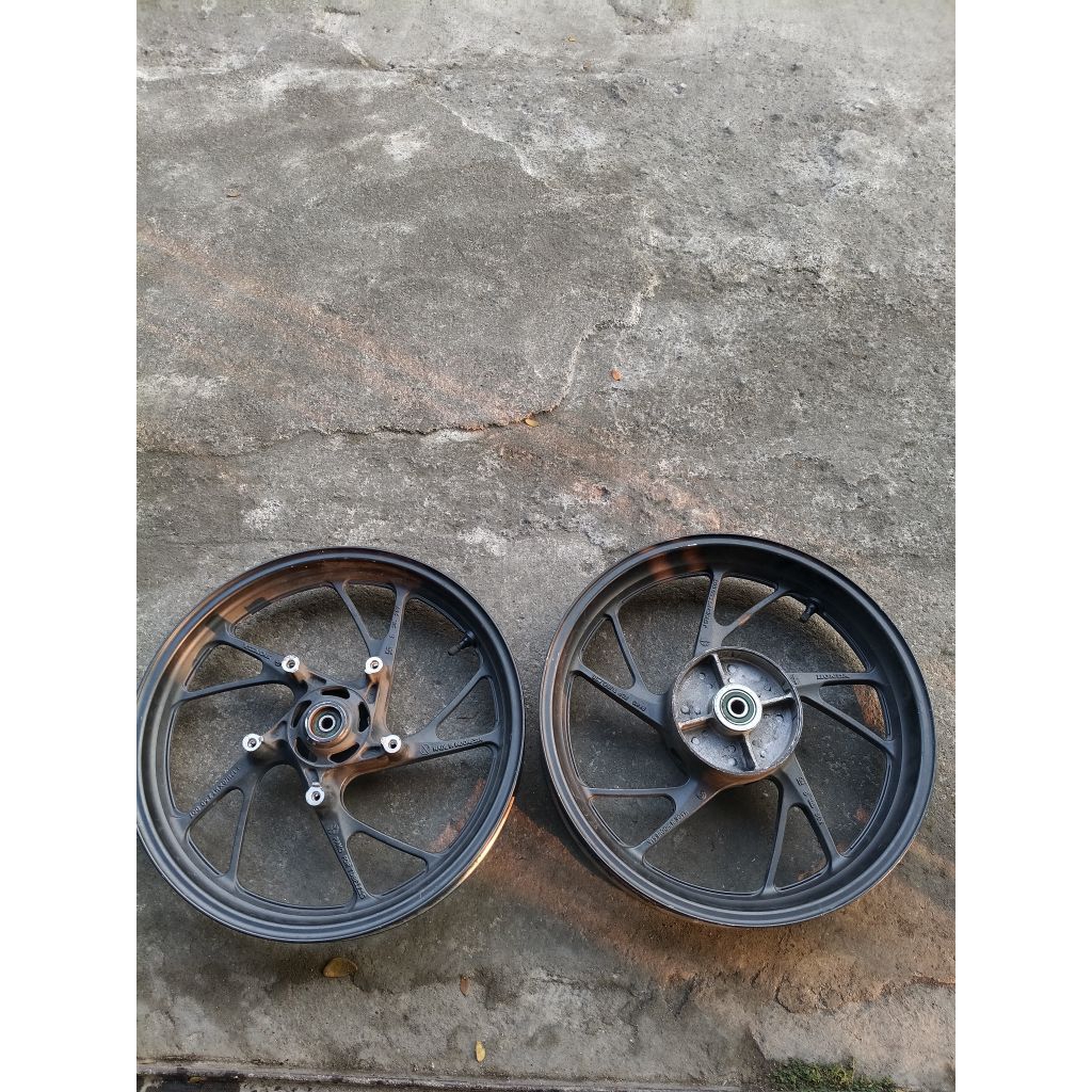 VELG CB 150R NEW/VELG DEPAN BELAKANG ORIGINAL COPOTAN CB150R FACELIT ( ORIGINAL SECOND)