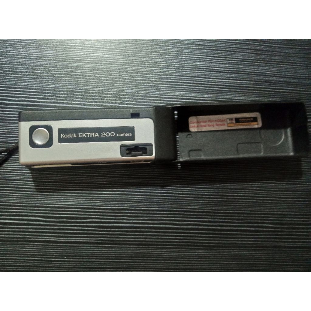 kamera analog kodak ektra 200 camera second