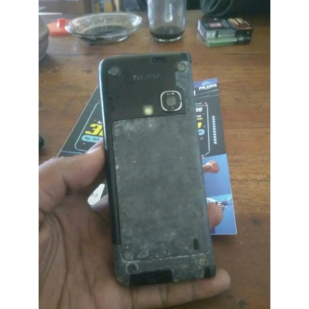nokia e90 bahan
