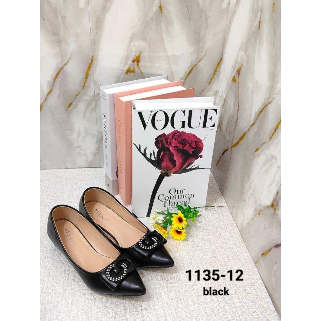 SEPATU PANSUS WANITA YELENA 1135 BLACK